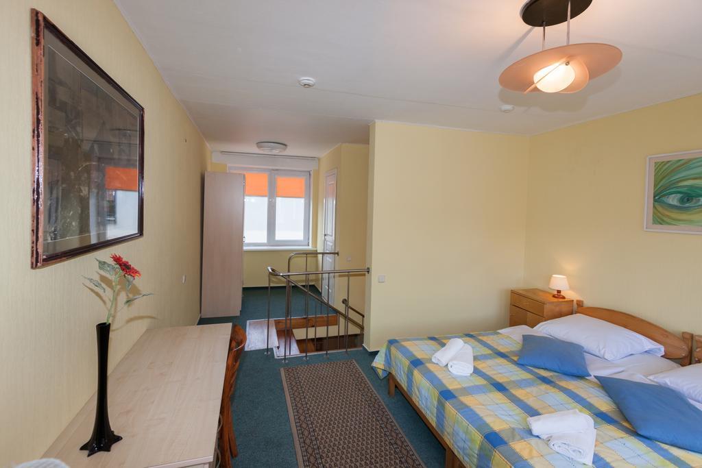 פלאנגה Info Hotel Apartments חדר תמונה